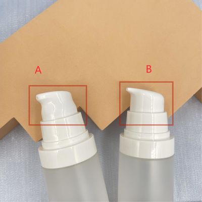 पारदर्शी पीपी वायुहीन बोतल पंप 30ml 50ml लकड़ी के पैटर्न सिल्क स्क्रीन