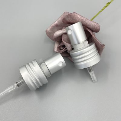 मैट सिल्वर परफ्यूम पंप स्प्रेयर डिस्पेंसर अलु 24/410 0.12ML खुराक क्लिप लॉक के साथ