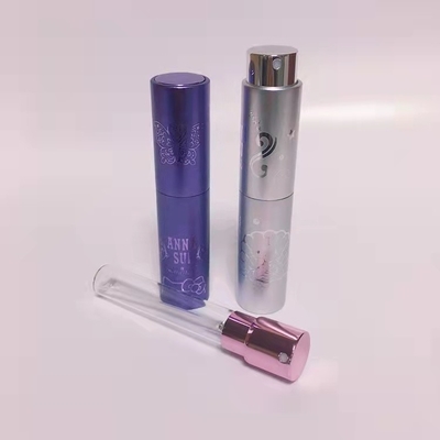 10ML एल्युमिनियम शेल एम्बॉस्ड स्क्रू परफ्यूम स्प्रे बोतल रिफिल लक्ज़री डिज़ाइन